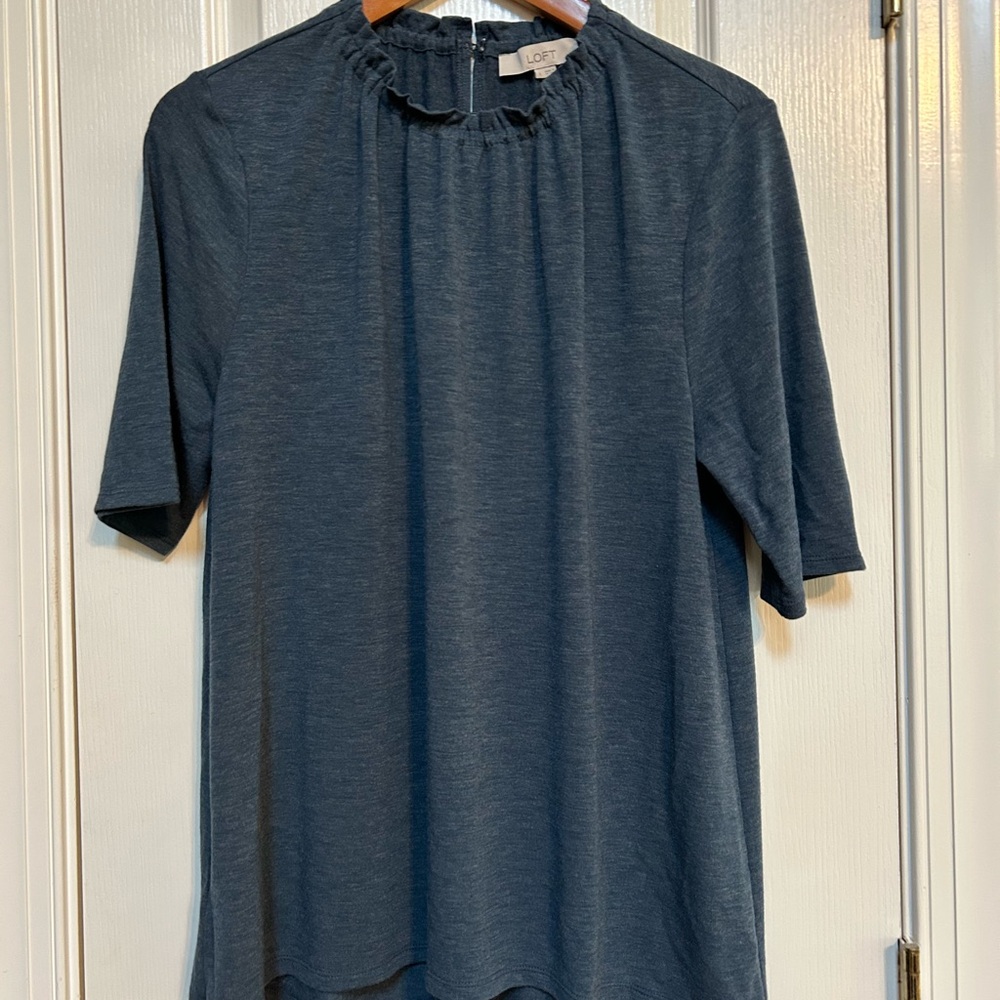 LOFT Blue Ruffled Short Sleeve Blouse